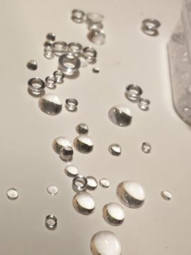 Glass drops Transparant