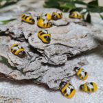 Houten bijtjes 14mm 10st