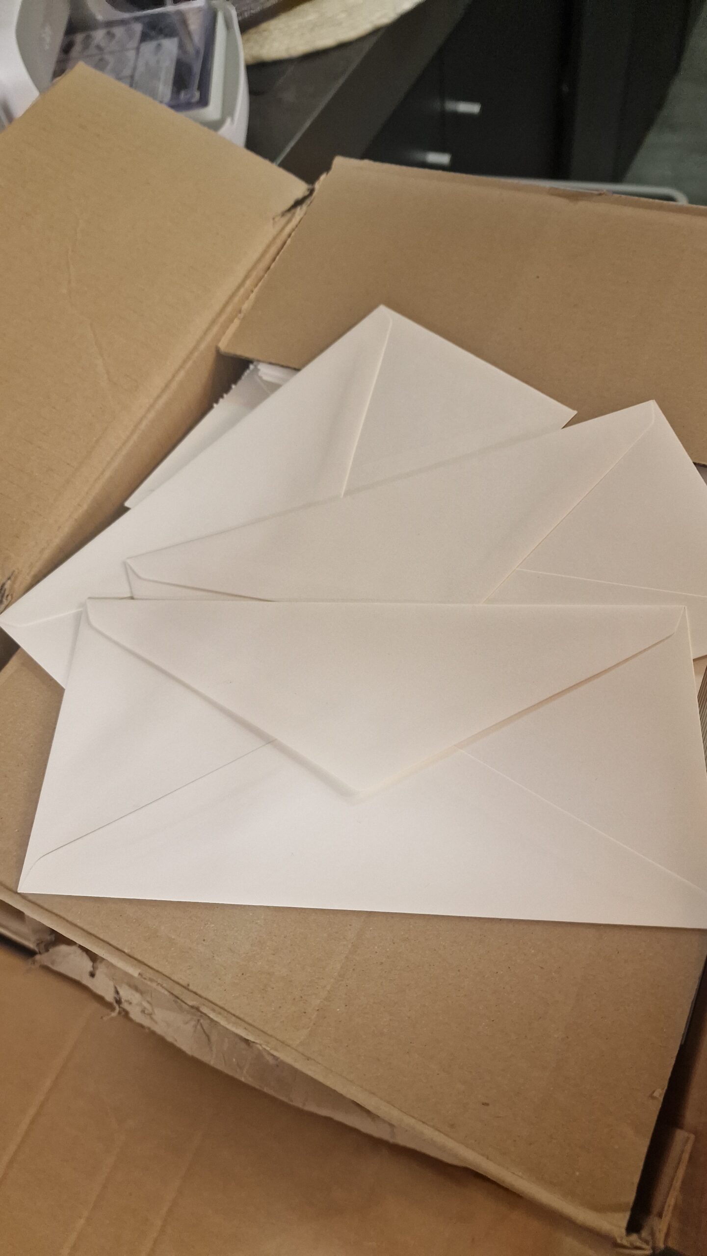 Enveloppen 500st creme Slimline 11 x 22cm **BULK VOORDEEL**