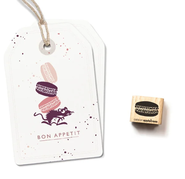 Cats on Appletrees – Mini Stamp Macaron